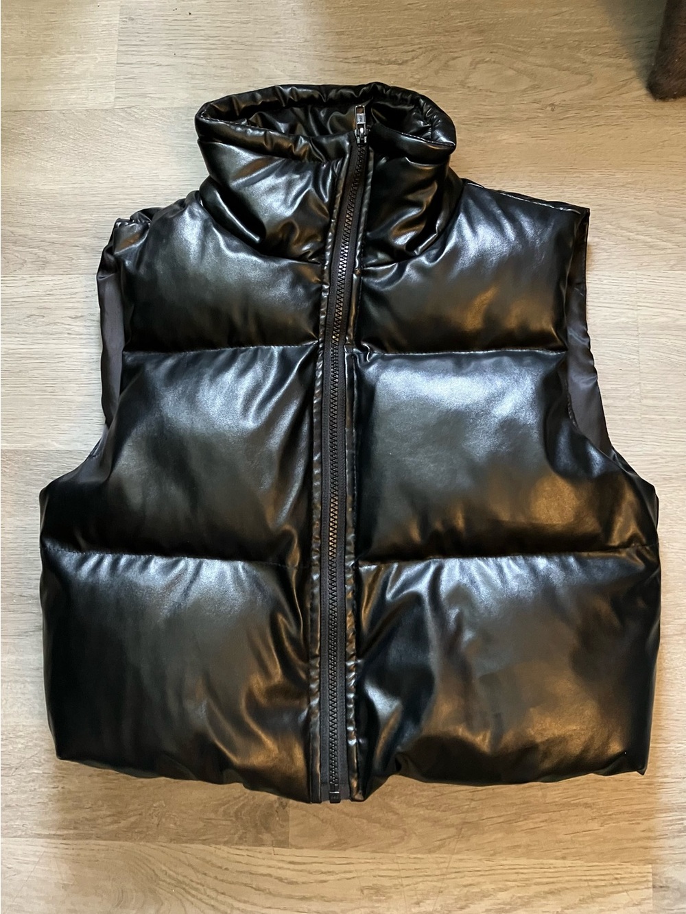 XS SHEIN Black Quilted Faux Leather Puffer Vest